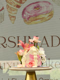 Vintage Floral cake : 1 kg Vanilla Based cakes