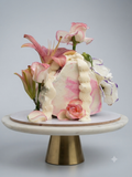 Vintage Floral cake : 1 kg Vanilla Based cakes